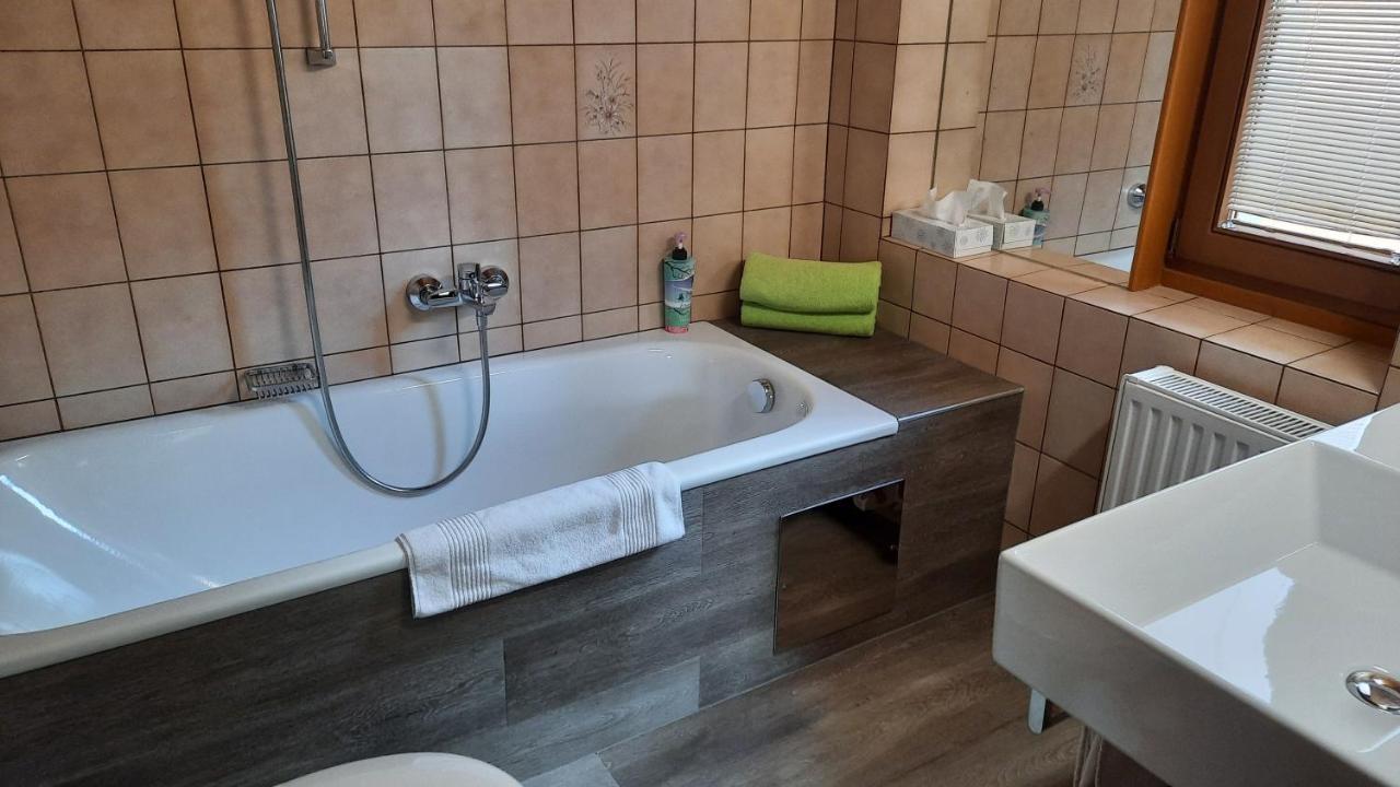 Gaestehaus Almrausch, Ferienanlage Mit Pool Нассерайт Экстерьер фото