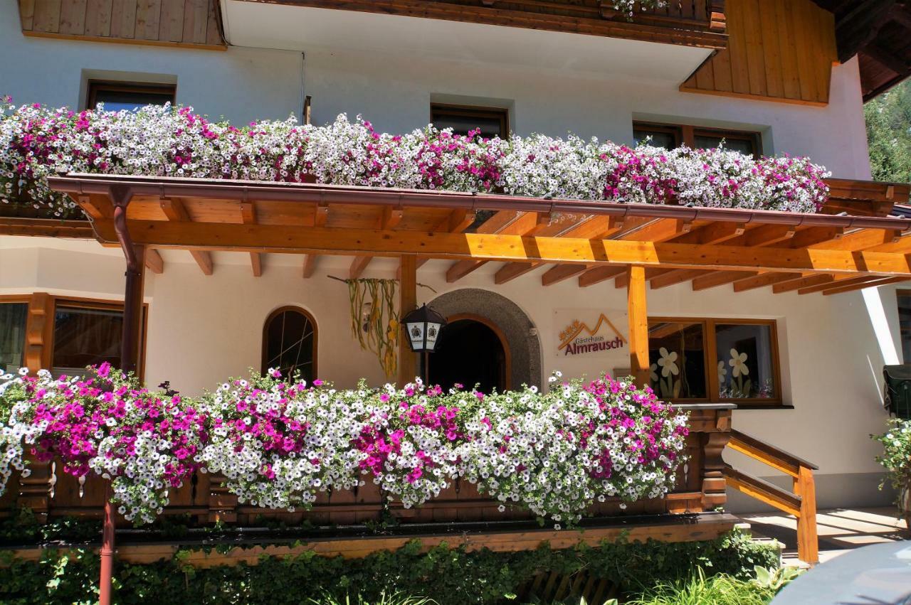 Gaestehaus Almrausch, Ferienanlage Mit Pool Нассерайт Экстерьер фото