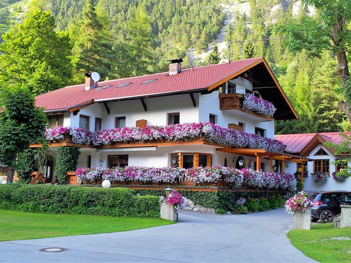Gaestehaus Almrausch, Ferienanlage Mit Pool Нассерайт Экстерьер фото